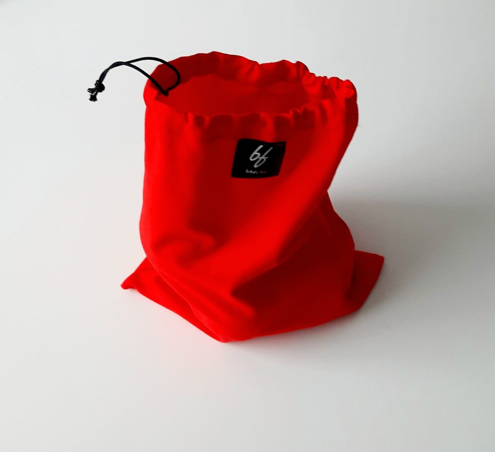 Raudonas maišelis